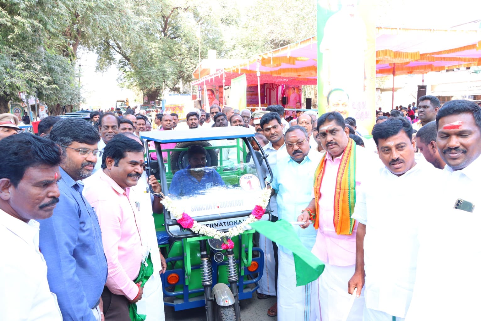Swachh Puducherry vehicle flag-off event