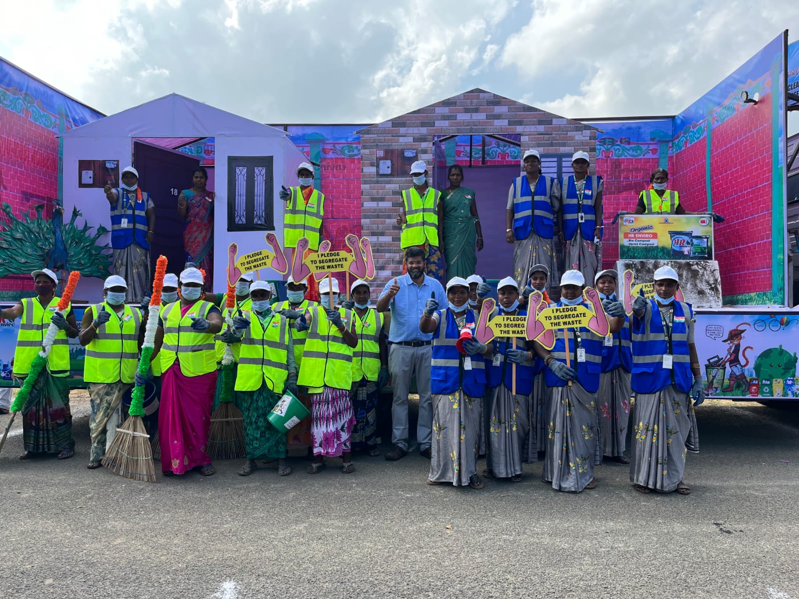 Workforce pledge drive for waste segregation